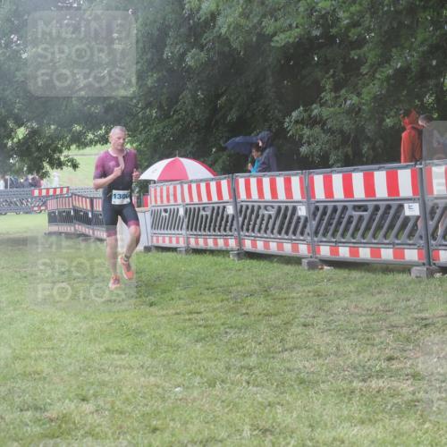 21.06.2025 - 27. Vierlanden-Triathlon KatJ http://msf.ph/oto/8039667 15.06.2025 14:23:52 Ziel 1267, 1300 meine-sportfotos.de