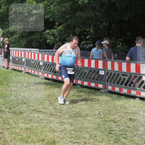 21.06.2025 - 27. Vierlanden-Triathlon KatJ http://msf.ph/oto/8039670 15.06.2025 11:36:39 Schwimmen  meine-sportfotos.de