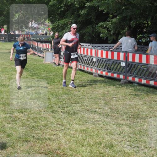 15.06.2025 - 27. Vierlanden-Triathlon KatJ http://msf.ph/oto/8039685 15.06.2025 11:36:49 Schwimmen  meine-sportfotos.de