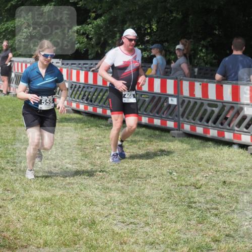 15.06.2025 - 27. Vierlanden-Triathlon KatJ http://msf.ph/oto/8039730 15.06.2025 11:36:51 Schwimmen  meine-sportfotos.de