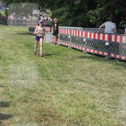 15.06.2025 - 27. Vierlanden-Triathlon KatJ http://msf.ph/oto/8039750 15.06.2025 11:37:01 Schwimmen  meine-sportfotos.de