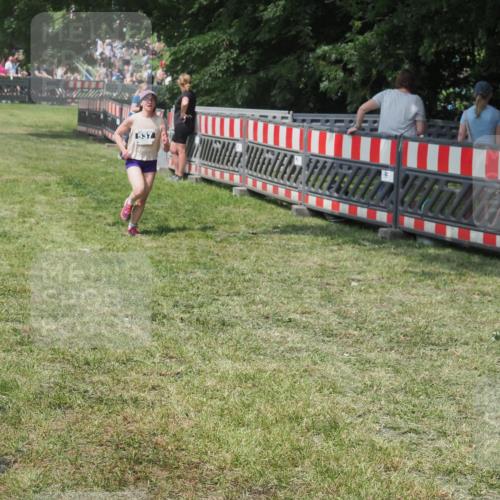 15.06.2025 - 27. Vierlanden-Triathlon KatJ http://msf.ph/oto/8039759 15.06.2025 11:37:01 Schwimmen  meine-sportfotos.de