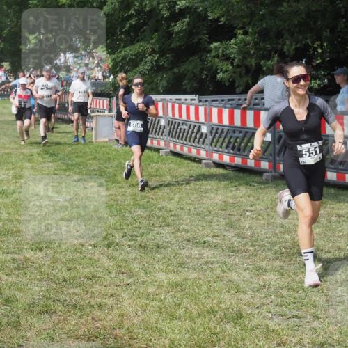 15.06.2025 - 27. Vierlanden-Triathlon KatJ http://msf.ph/oto/8039833 15.06.2025 11:37:26 Schwimmen  meine-sportfotos.de