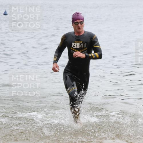 21.06.2025 - 27. Vierlanden-Triathlon Lena Gebhardt http://msf.ph/oto/8039891 15.06.2025 12:54:06 Schwimmen 1102, 1114, 1124, 1125, 1127, 1145, 1158 meine-sportfotos.de