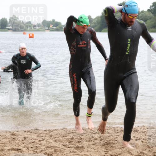 21.06.2025 - 27. Vierlanden-Triathlon Lena Gebhardt http://msf.ph/oto/8039915 15.06.2025 12:54:09 Schwimmen 1102, 1114, 1124, 1125, 1127, 1145, 1158, 1162 meine-sportfotos.de