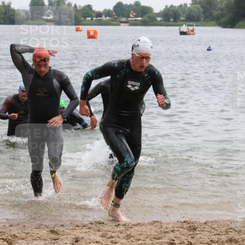 21.06.2025 - 27. Vierlanden-Triathlon Lena Gebhardt http://msf.ph/oto/8039932 15.06.2025 12:54:11 Schwimmen 1102, 1114, 1124, 1125, 1127, 1145, 1158, 1162 meine-sportfotos.de