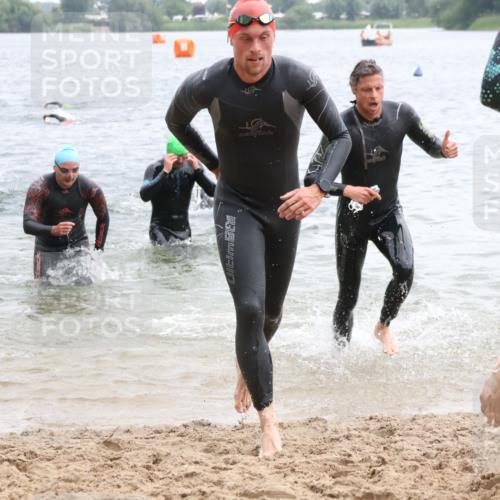 21.06.2025 - 27. Vierlanden-Triathlon Lena Gebhardt http://msf.ph/oto/8039950 15.06.2025 12:54:12 Schwimmen 1102, 1114, 1124, 1125, 1127, 1141, 1145, 1158, 1162 meine-sportfotos.de