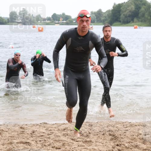 21.06.2025 - 27. Vierlanden-Triathlon Lena Gebhardt http://msf.ph/oto/8039953 15.06.2025 12:54:12 Schwimmen 1102, 1114, 1124, 1125, 1127, 1141, 1145, 1158, 1162 meine-sportfotos.de