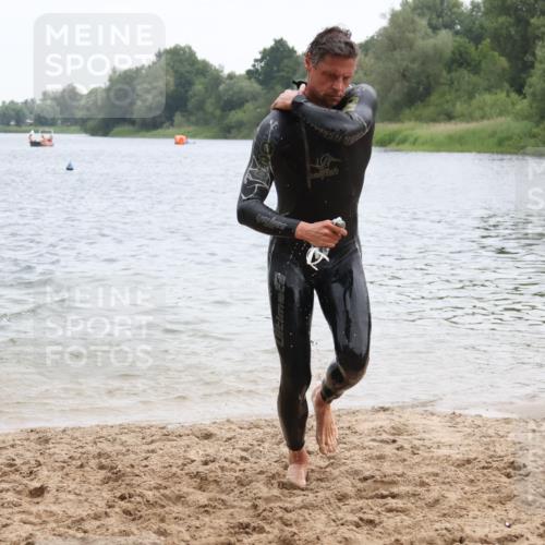 21.06.2025 - 27. Vierlanden-Triathlon Lena Gebhardt http://msf.ph/oto/8039969 15.06.2025 12:54:14 Schwimmen 1102, 1114, 1124, 1125, 1127, 1141, 1145, 1147, 1158, 1162 meine-sportfotos.de
