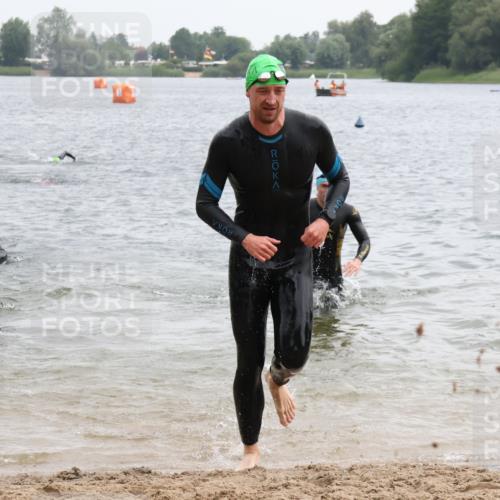 21.06.2025 - 27. Vierlanden-Triathlon Lena Gebhardt http://msf.ph/oto/8040007 15.06.2025 12:54:17 Schwimmen 1102, 1103, 1114, 1124, 1125, 1127, 1141, 1145, 1147, 1158, 1162 meine-sportfotos.de