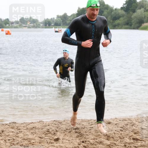 21.06.2025 - 27. Vierlanden-Triathlon Lena Gebhardt http://msf.ph/oto/8040016 15.06.2025 12:54:18 Schwimmen 1102, 1103, 1114, 1124, 1125, 1127, 1141, 1145, 1147, 1158, 1162 meine-sportfotos.de