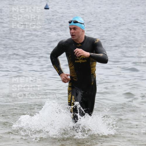 21.06.2025 - 27. Vierlanden-Triathlon Lena Gebhardt http://msf.ph/oto/8040018 15.06.2025 12:54:19 Schwimmen 1102, 1103, 1114, 1124, 1125, 1127, 1141, 1145, 1147, 1158, 1162 meine-sportfotos.de
