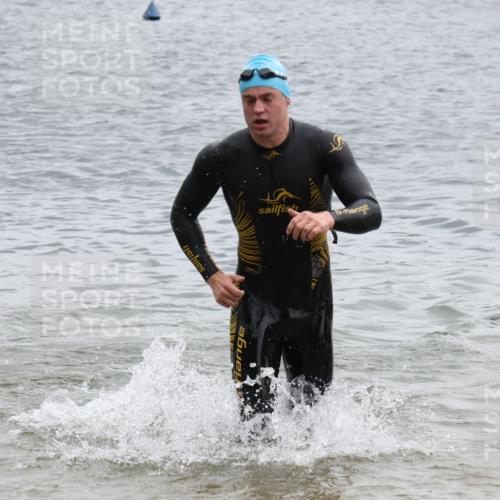 21.06.2025 - 27. Vierlanden-Triathlon Lena Gebhardt http://msf.ph/oto/8040022 15.06.2025 12:54:19 Schwimmen 1102, 1103, 1114, 1124, 1125, 1127, 1141, 1145, 1147, 1158, 1162 meine-sportfotos.de