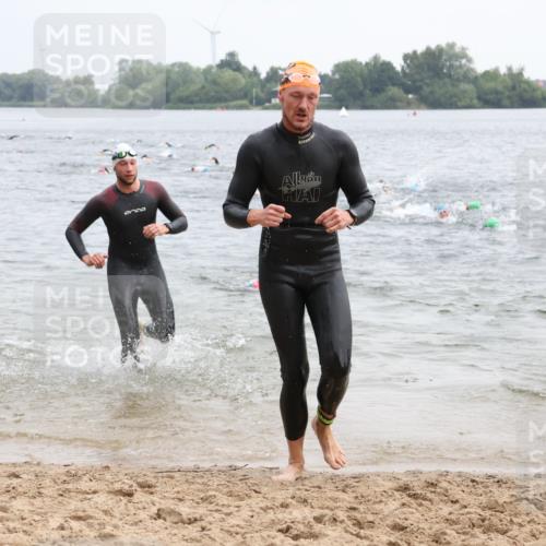 21.06.2025 - 27. Vierlanden-Triathlon Lena Gebhardt http://msf.ph/oto/8040084 15.06.2025 12:54:43 Schwimmen 1097, 1115, 1137, 1138, 1143, 1154, 1157 meine-sportfotos.de