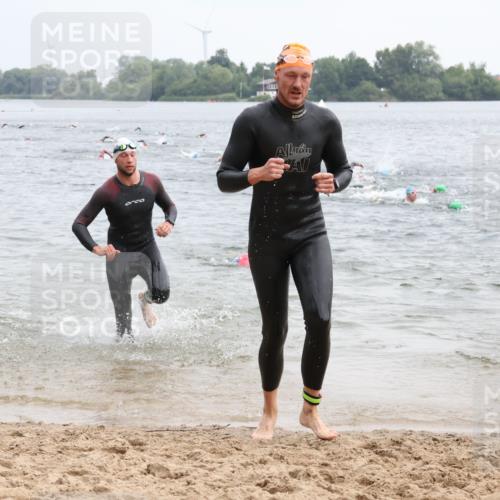 21.06.2025 - 27. Vierlanden-Triathlon Lena Gebhardt http://msf.ph/oto/8040087 15.06.2025 12:54:43 Schwimmen 1097, 1115, 1137, 1138, 1143, 1154, 1157 meine-sportfotos.de