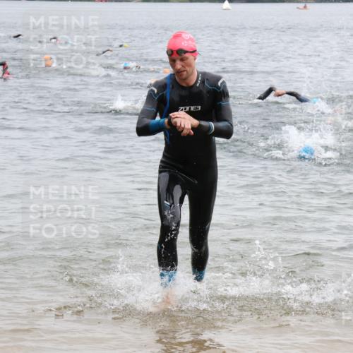 21.06.2025 - 27. Vierlanden-Triathlon Lena Gebhardt http://msf.ph/oto/8040128 15.06.2025 12:54:50 Schwimmen 1097, 1115, 1137, 1138, 1143, 1146, 1153, 1154, 1157 meine-sportfotos.de