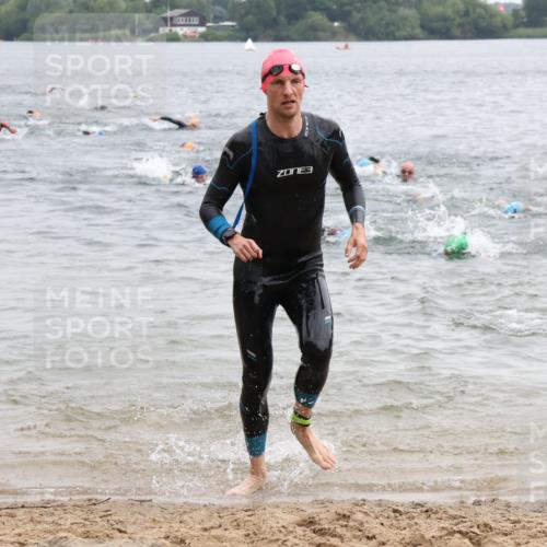 21.06.2025 - 27. Vierlanden-Triathlon Lena Gebhardt http://msf.ph/oto/8040134 15.06.2025 12:54:51 Schwimmen 1097, 1115, 1137, 1138, 1143, 1146, 1153, 1154, 1157 meine-sportfotos.de