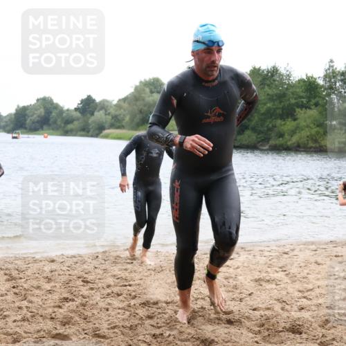 21.06.2025 - 27. Vierlanden-Triathlon Lena Gebhardt http://msf.ph/oto/8040148 15.06.2025 12:54:54 Schwimmen 1097, 1115, 1136, 1137, 1138, 1143, 1146, 1153, 1154, 1155, 1157 meine-sportfotos.de