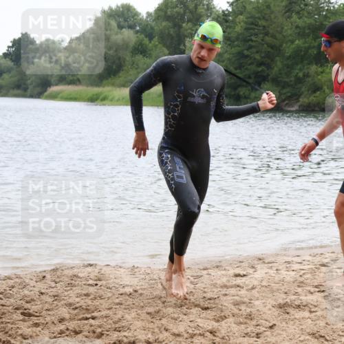 21.06.2025 - 27. Vierlanden-Triathlon Lena Gebhardt http://msf.ph/oto/8040153 15.06.2025 12:54:55 Schwimmen 1115, 1136, 1137, 1138, 1143, 1146, 1153, 1154, 1155, 1157 meine-sportfotos.de