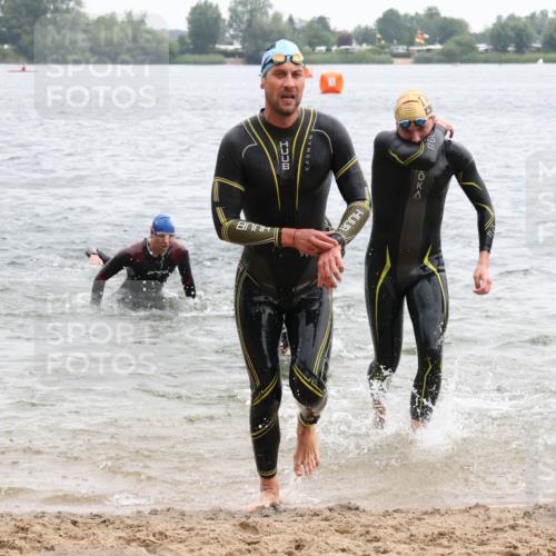 21.06.2025 - 27. Vierlanden-Triathlon Lena Gebhardt http://msf.ph/oto/8040202 15.06.2025 12:55:06 Schwimmen 1107, 1120, 1126, 1128, 1136, 1146, 1155, 1161 meine-sportfotos.de