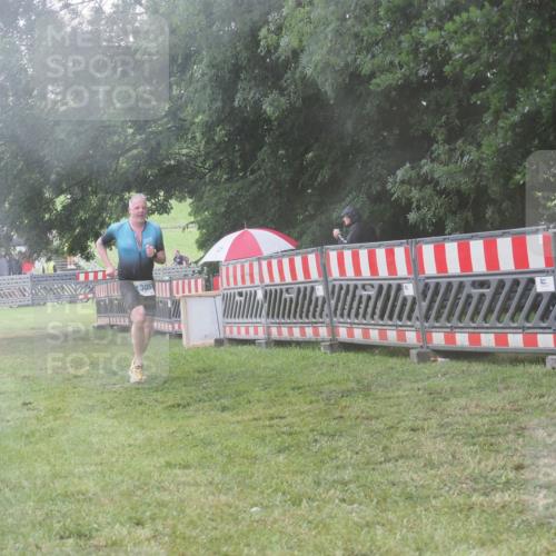 21.06.2025 - 27. Vierlanden-Triathlon KatJ http://msf.ph/oto/8040224 15.06.2025 14:27:07 Ziel 1256, 1305 meine-sportfotos.de