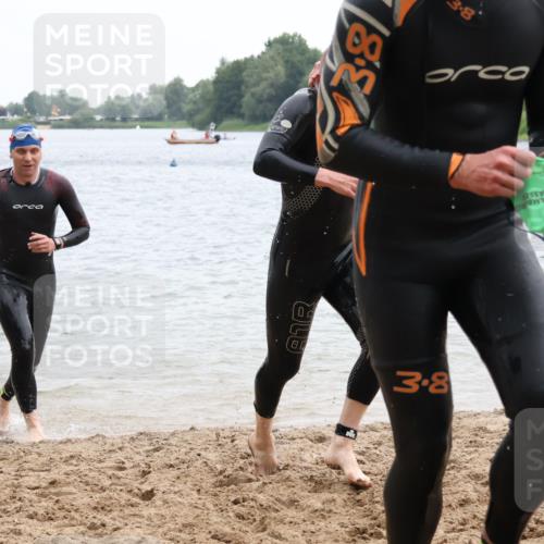 21.06.2025 - 27. Vierlanden-Triathlon Lena Gebhardt http://msf.ph/oto/8040239 15.06.2025 12:55:13 Schwimmen 1107, 1108, 1120, 1123, 1126, 1128, 1136, 1148, 1161 meine-sportfotos.de