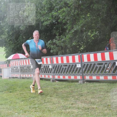 21.06.2025 - 27. Vierlanden-Triathlon KatJ http://msf.ph/oto/8040245 15.06.2025 14:27:08 Ziel 1305 meine-sportfotos.de