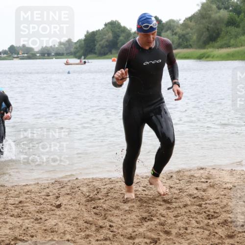 21.06.2025 - 27. Vierlanden-Triathlon Lena Gebhardt http://msf.ph/oto/8040247 15.06.2025 12:55:14 Schwimmen 1107, 1108, 1120, 1123, 1126, 1128, 1148, 1161 meine-sportfotos.de