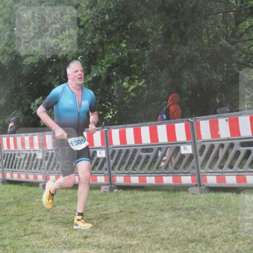 21.06.2025 - 27. Vierlanden-Triathlon KatJ http://msf.ph/oto/8040256 15.06.2025 14:27:09 Ziel 1305 meine-sportfotos.de