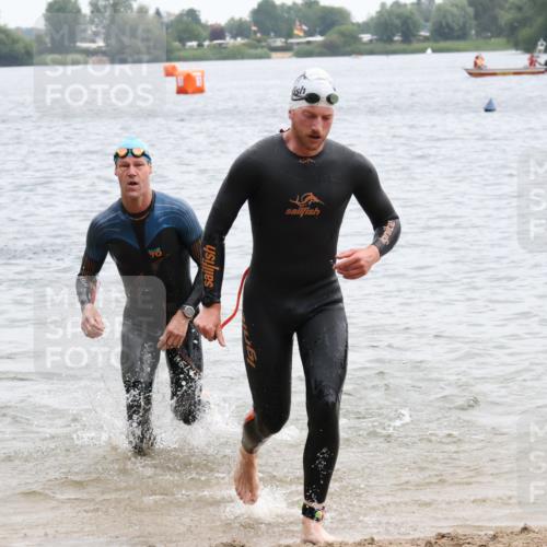21.06.2025 - 27. Vierlanden-Triathlon Lena Gebhardt http://msf.ph/oto/8040257 15.06.2025 12:55:16 Schwimmen 1107, 1108, 1120, 1123, 1126, 1128, 1148, 1161 meine-sportfotos.de