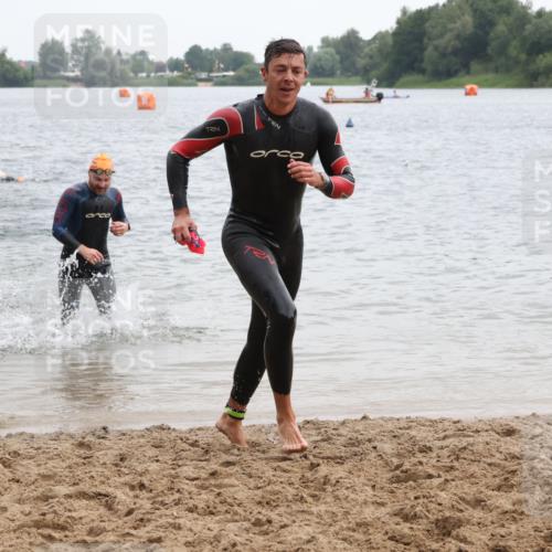 21.06.2025 - 27. Vierlanden-Triathlon Lena Gebhardt http://msf.ph/oto/8040311 15.06.2025 12:55:28 Schwimmen 1105, 1108, 1110, 1112, 1116, 1123, 1156 meine-sportfotos.de