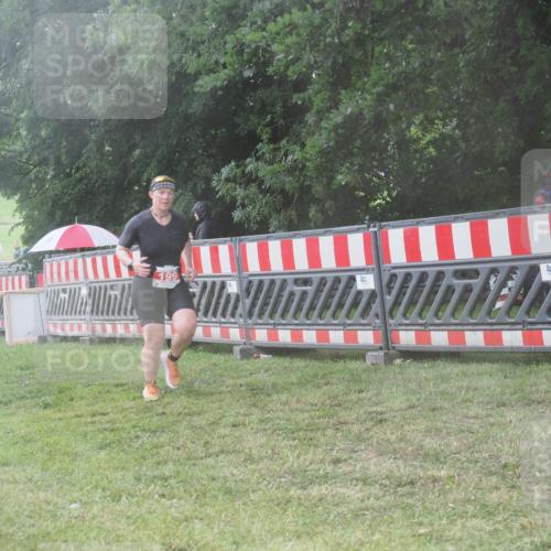 21.06.2025 - 27. Vierlanden-Triathlon KatJ http://msf.ph/oto/8040405 15.06.2025 14:27:38 Ziel 199, 1314 meine-sportfotos.de