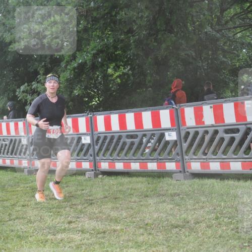 21.06.2025 - 27. Vierlanden-Triathlon KatJ http://msf.ph/oto/8040419 15.06.2025 14:27:39 Ziel 199, 1314 meine-sportfotos.de