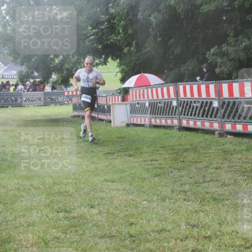 21.06.2025 - 27. Vierlanden-Triathlon KatJ http://msf.ph/oto/8040573 15.06.2025 14:28:44 Ziel 1276 meine-sportfotos.de