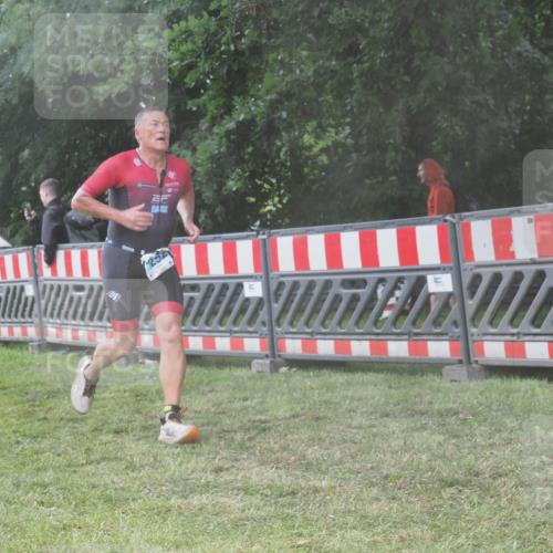 21.06.2025 - 27. Vierlanden-Triathlon KatJ http://msf.ph/oto/8040661 15.06.2025 14:29:01 Ziel 1176, 1252 meine-sportfotos.de
