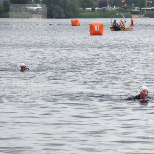 21.06.2025 - 27. Vierlanden-Triathlon Lena Gebhardt http://msf.ph/oto/8040708 15.06.2025 12:59:41 Schwimmen  meine-sportfotos.de