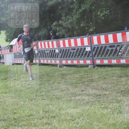 21.06.2025 - 27. Vierlanden-Triathlon KatJ http://msf.ph/oto/8040725 15.06.2025 14:29:18 Ziel 1223, 1296 meine-sportfotos.de