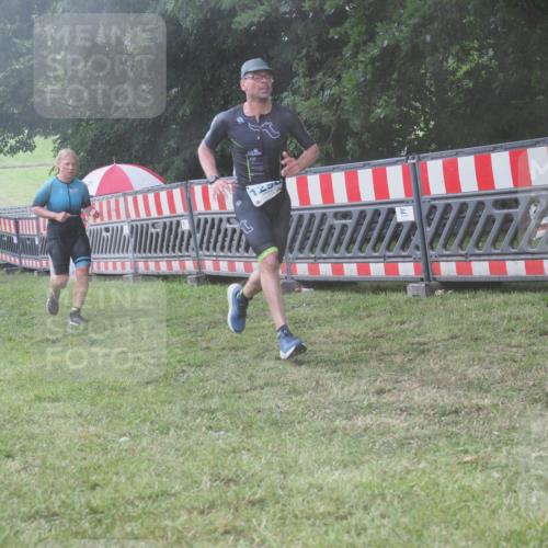 21.06.2025 - 27. Vierlanden-Triathlon KatJ http://msf.ph/oto/8040730 15.06.2025 14:29:18 Ziel 1223, 1296 meine-sportfotos.de