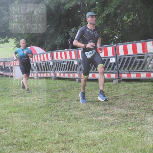 21.06.2025 - 27. Vierlanden-Triathlon KatJ http://msf.ph/oto/8040735 15.06.2025 14:29:19 Ziel 1223, 1296 meine-sportfotos.de