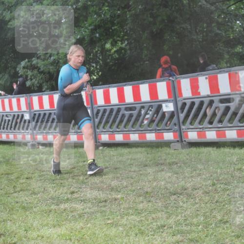 21.06.2025 - 27. Vierlanden-Triathlon KatJ http://msf.ph/oto/8040753 15.06.2025 14:29:20 Ziel 1223, 1296 meine-sportfotos.de