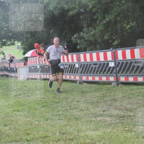 21.06.2025 - 27. Vierlanden-Triathlon KatJ http://msf.ph/oto/8040777 15.06.2025 14:29:40 Ziel 1175, 1271, 1287, 1295 meine-sportfotos.de