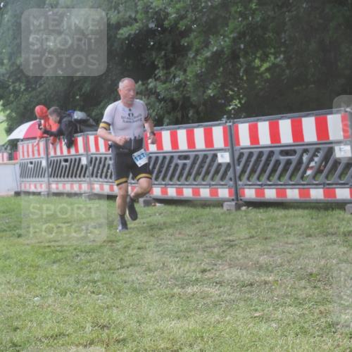 21.06.2025 - 27. Vierlanden-Triathlon KatJ http://msf.ph/oto/8040786 15.06.2025 14:29:41 Ziel 1175, 1271, 1287, 1295 meine-sportfotos.de