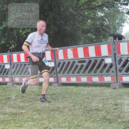21.06.2025 - 27. Vierlanden-Triathlon KatJ http://msf.ph/oto/8040803 15.06.2025 14:29:42 Ziel 1175, 1271, 1287, 1295 meine-sportfotos.de