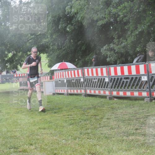 21.06.2025 - 27. Vierlanden-Triathlon KatJ http://msf.ph/oto/8040956 15.06.2025 14:30:05 Ziel 1168, 1264 meine-sportfotos.de