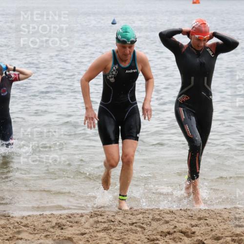 21.06.2025 - 27. Vierlanden-Triathlon Lena Gebhardt http://msf.ph/oto/8040957 15.06.2025 13:05:24 Schwimmen 1170, 1183, 1195, 1230 meine-sportfotos.de