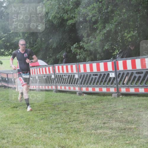21.06.2025 - 27. Vierlanden-Triathlon KatJ http://msf.ph/oto/8040962 15.06.2025 14:30:05 Ziel 1168, 1264 meine-sportfotos.de