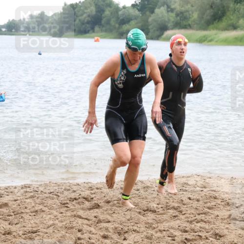 21.06.2025 - 27. Vierlanden-Triathlon Lena Gebhardt http://msf.ph/oto/8040966 15.06.2025 13:05:25 Schwimmen 1170, 1183, 1195, 1230 meine-sportfotos.de