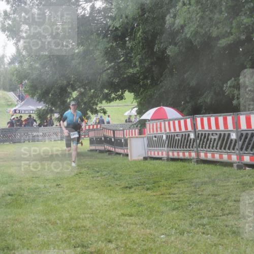 21.06.2025 - 27. Vierlanden-Triathlon KatJ http://msf.ph/oto/8041125 15.06.2025 14:30:44 Ziel 1244, 1313 meine-sportfotos.de