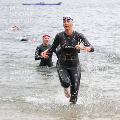 21.06.2025 - 27. Vierlanden-Triathlon Lena Gebhardt http://msf.ph/oto/8041128 15.06.2025 13:06:13 Schwimmen 1169, 1180, 1189, 1190, 1208 meine-sportfotos.de