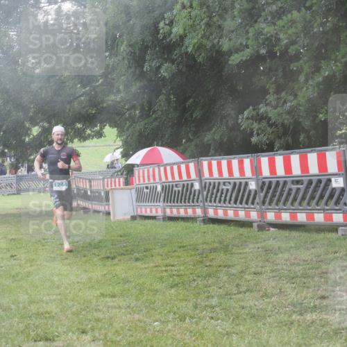 21.06.2025 - 27. Vierlanden-Triathlon KatJ http://msf.ph/oto/8041157 15.06.2025 14:30:50 Ziel 1244 meine-sportfotos.de